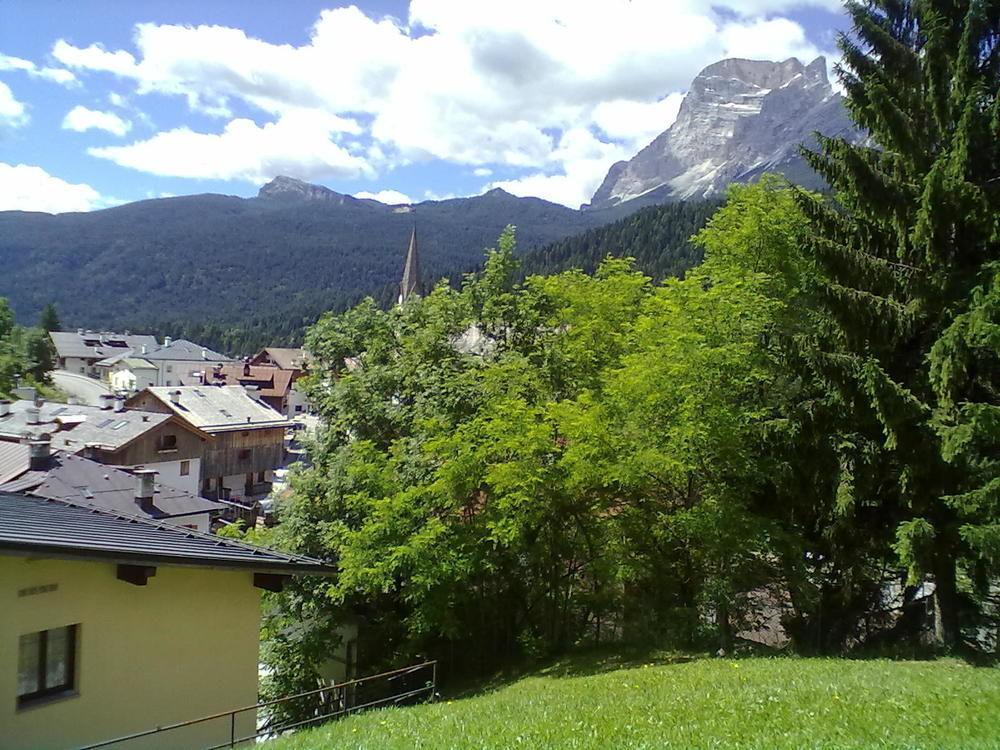 Casa Montana S. Maddalena Hotell San Vito di Cadore Eksteriør bilde
